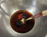 鶏もも肉とせりのピリ辛香り炒め作り方1写真