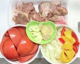 鶏もも肉とトマトと玉ネギの無水カレー作り方1写真