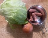 レタスと玉ねぎのウインナースープ作り方1写真