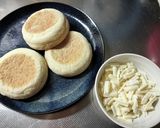 カリカリチーズのイングリッシュマフィン作り方1写真