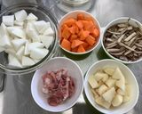 凍り豆腐の具だくさん豚汁【松山高校】作り方1写真