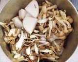 大根と玉ねぎ きのこの ニンニク醤油煮✾作り方4写真