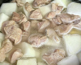 畑の大根丸ごと一本＆豚角ロース肉♡煮付け作り方3写真