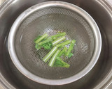 鶏ももの漬け焼きと春菊ゴマ和えです作り方2写真