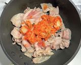 豚バラ肉と大根とインゲンのキムチ炒め作り方2写真
