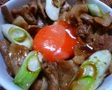 美味しい♡卵黄のせ甘辛豚丼作り方8写真