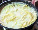 玉ねぎ麹で!白菜&舞茸ミルクスープパスタ作り方7写真