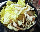玉ねぎ麹で!白菜&舞茸ミルクスープパスタ作り方2写真