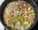 白菜と豚バラの味噌鍋作り方3写真