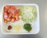 【塩eco】トマトと鯖缶で簡単和風パスタ作り方1写真