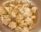 鶏ももと舞茸で☆てりてり簡単酢炒め作り方3写真