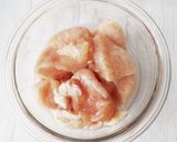 コク旨☆鶏胸マヨポン炒め作り方1写真