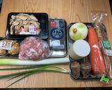 豚汁(炒めゴボウ・里芋・舞茸・豚肉)作り方1写真