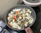 豚汁(炒めゴボウ・里芋・舞茸・豚肉)作り方12写真
