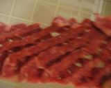 ステーキ肉を骨付きカルビ風に　（切り方）作り方3写真
