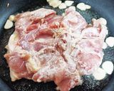 鶏もも肉のチキンステーキ☆玉ねぎソース☆作り方2写真