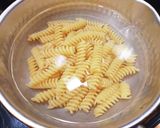 超簡単！ショートパスタのトマト煮込み！作り方2写真