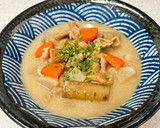ごぼうも主役級にたっぷり♪粕汁風モツ煮作り方10写真