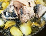 手軽に！鯖缶と舞茸と長ねぎのアヒージョ作り方4写真
