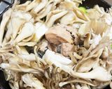 手軽に！鯖缶と舞茸と長ねぎのアヒージョ作り方5写真