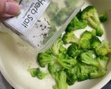 冷凍のブロッコリー焼き・粉チーズかけ簡単作り方2写真