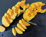 お箸が止まらない甘〜いかぼちゃの照り焼き作り方1写真