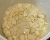 離乳食じゃがいもとモロッコインゲン煮物作り方1写真