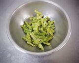 アスパラとサンマ缶ソテー作り方1写真