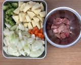 【大崎市】米粉のクリームシチュー【給食】作り方1写真