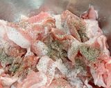 豚細切れの簡単唐揚げ作り方1写真