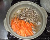 うどん鍋♪ごぼうしめじ人参で簡単鍋料理作り方5写真