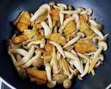 しめじと練り物のバタポン炒め作り方6写真