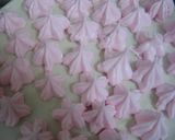 桜形のイチゴ風味焼きメレンゲ☆作り方4写真