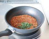 煎って香ばしく、手作り【山椒七味唐辛子】作り方4写真