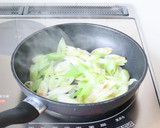 甘いネギが美味しい【エビとネギの甘酢炒め作り方4写真