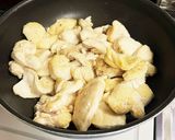 鶏胸肉とブロッコリーのもやし炒め作り方3写真