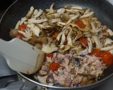 鯖の水煮缶とキノコのペペロンチーノ作り方8写真