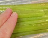 食育☆フキとベーコン炒め☆山菜作り方2写真