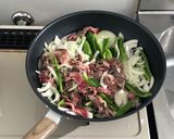 簡単!牛肉とピーマン玉ねぎのソース炒め作り方5写真