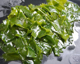 簡単！わかめと蓮根の胡麻味噌汁作り方1写真