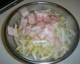 天ぷら粉で、もやしとベーコンのお焼き作り方1写真