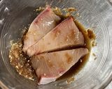 「ブリのりゅうきゅう」の付け焼き作り方1写真