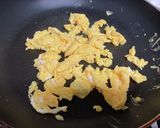 豆苗と油揚げの炒め物作り方2写真