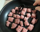 ゆず風味肉団子とカリフラワーのスープ鍋作り方4写真