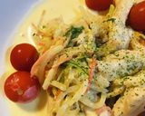 市販サラダと鶏肉の生クリームソース炒め作り方4写真