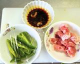 豚とピーマンのスタミナ炒め 豚ピースタ丼作り方1写真