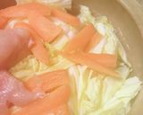 鍋の素活用●鶏肉＆きつね餅のお鍋作り方1写真