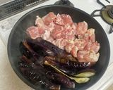煮る時間は5分！茄子と鶏肉の甘辛キムチ煮作り方3写真