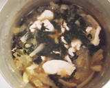 鶏むね肉と 大根 ワカメの 中華スープ♬作り方5写真