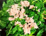 ツナ缶とセロリの葉っぱ炒め作り方3写真
